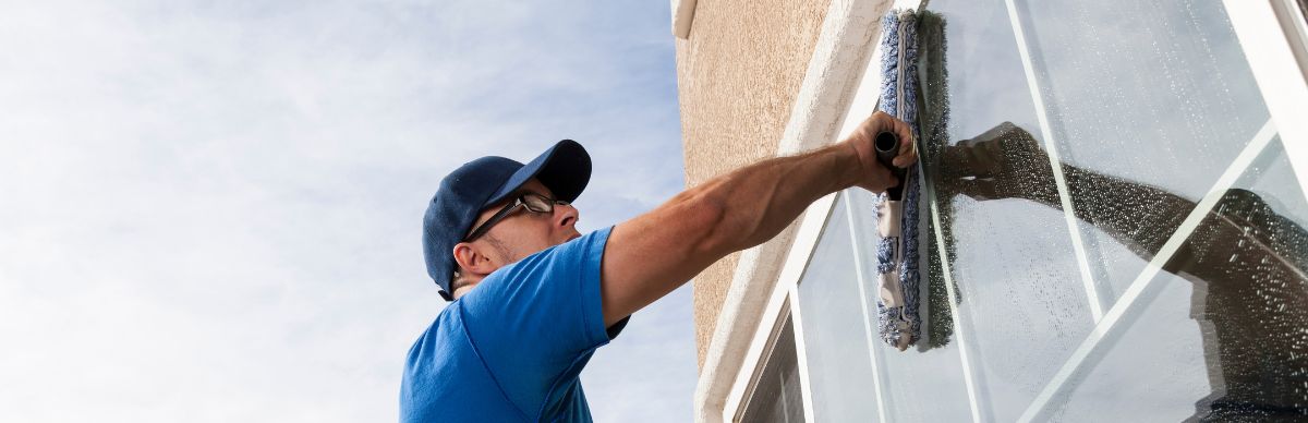 Guía práctica para la limpieza de persianas y ventanas